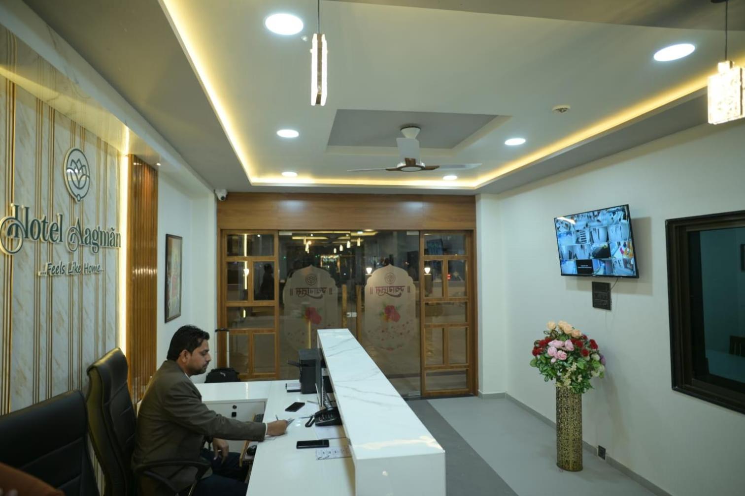 Hotel Aagman Palanpur Екстер'єр фото