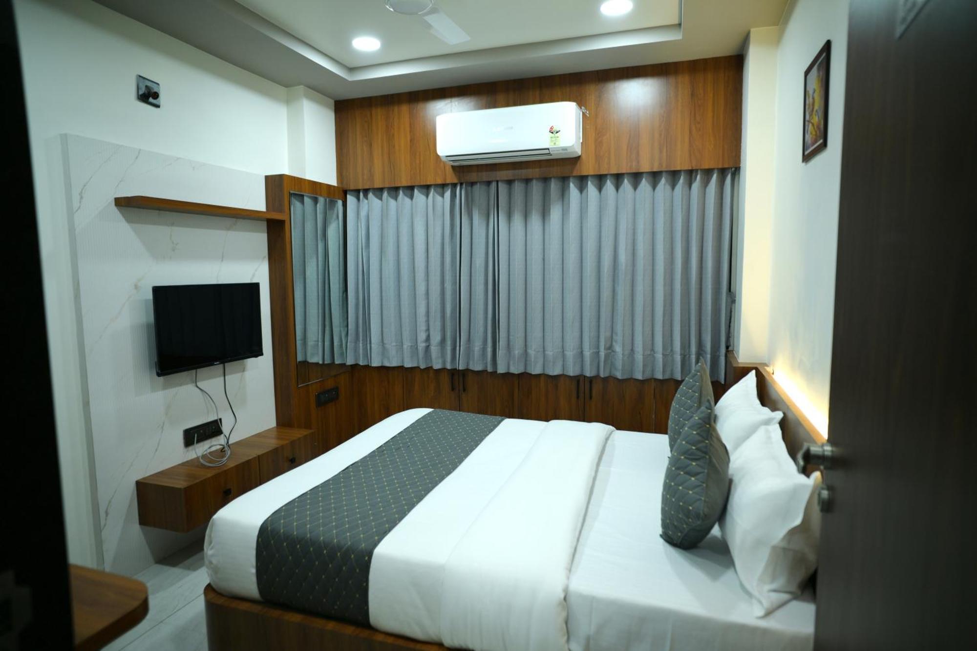 Hotel Aagman Palanpur Екстер'єр фото