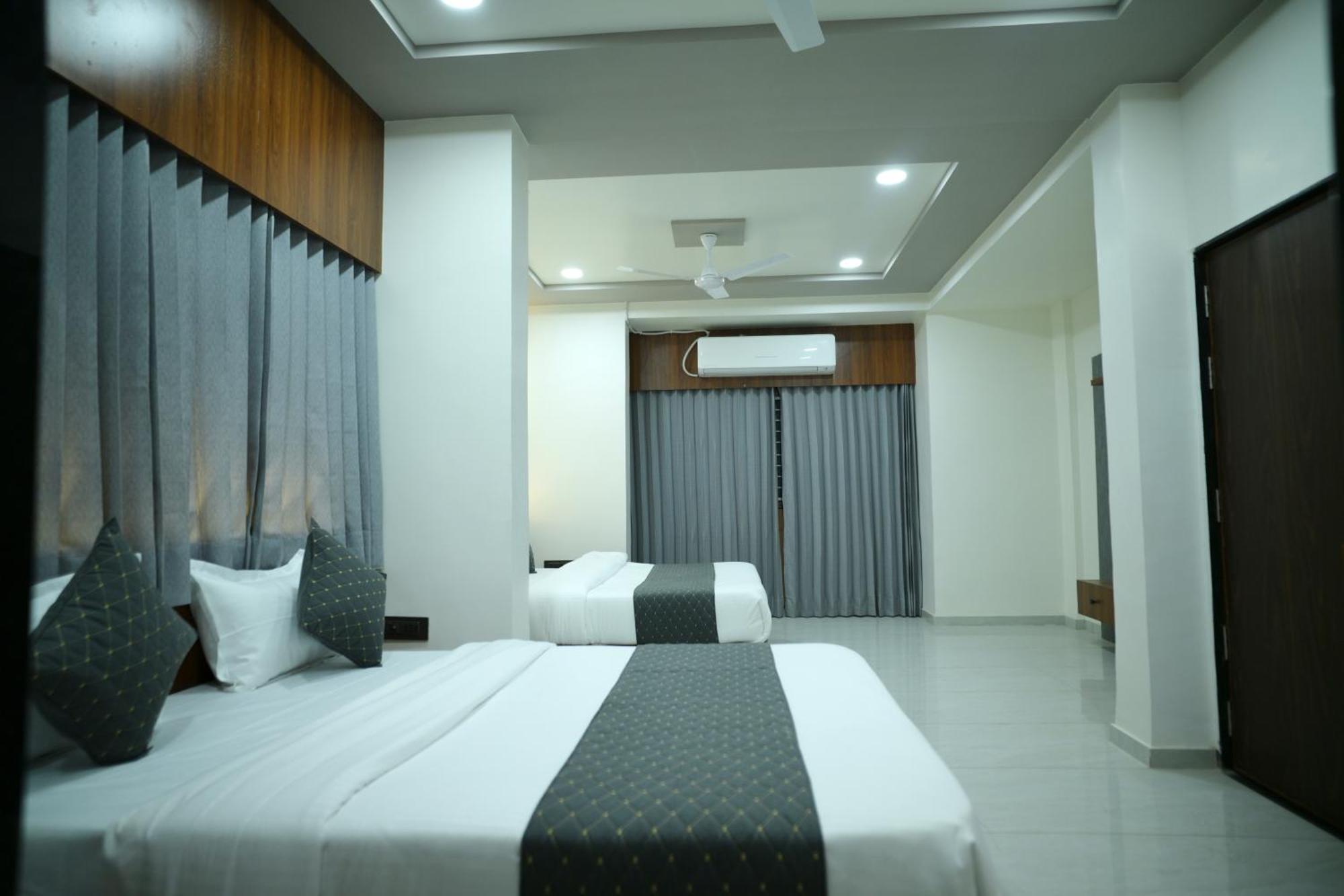 Hotel Aagman Palanpur Екстер'єр фото